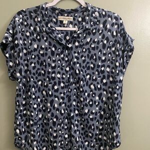 Alexander Jordan Gray Black White Leopard Print Button-Down Shirt size M Rayon